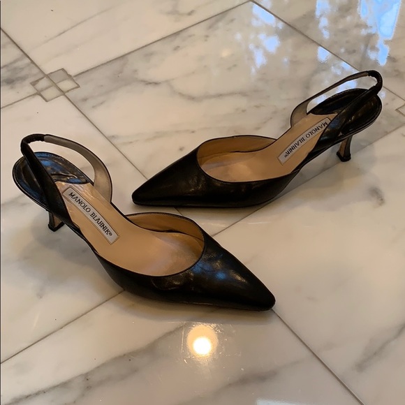 Manolo Blahnik Carolyne pumps - Picture 4 of 6